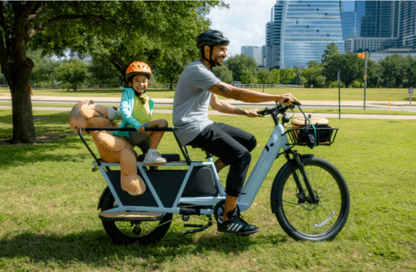 Velotric Packer 1 Heavy-Duty Cargo E-Bike -Kid Seat Image